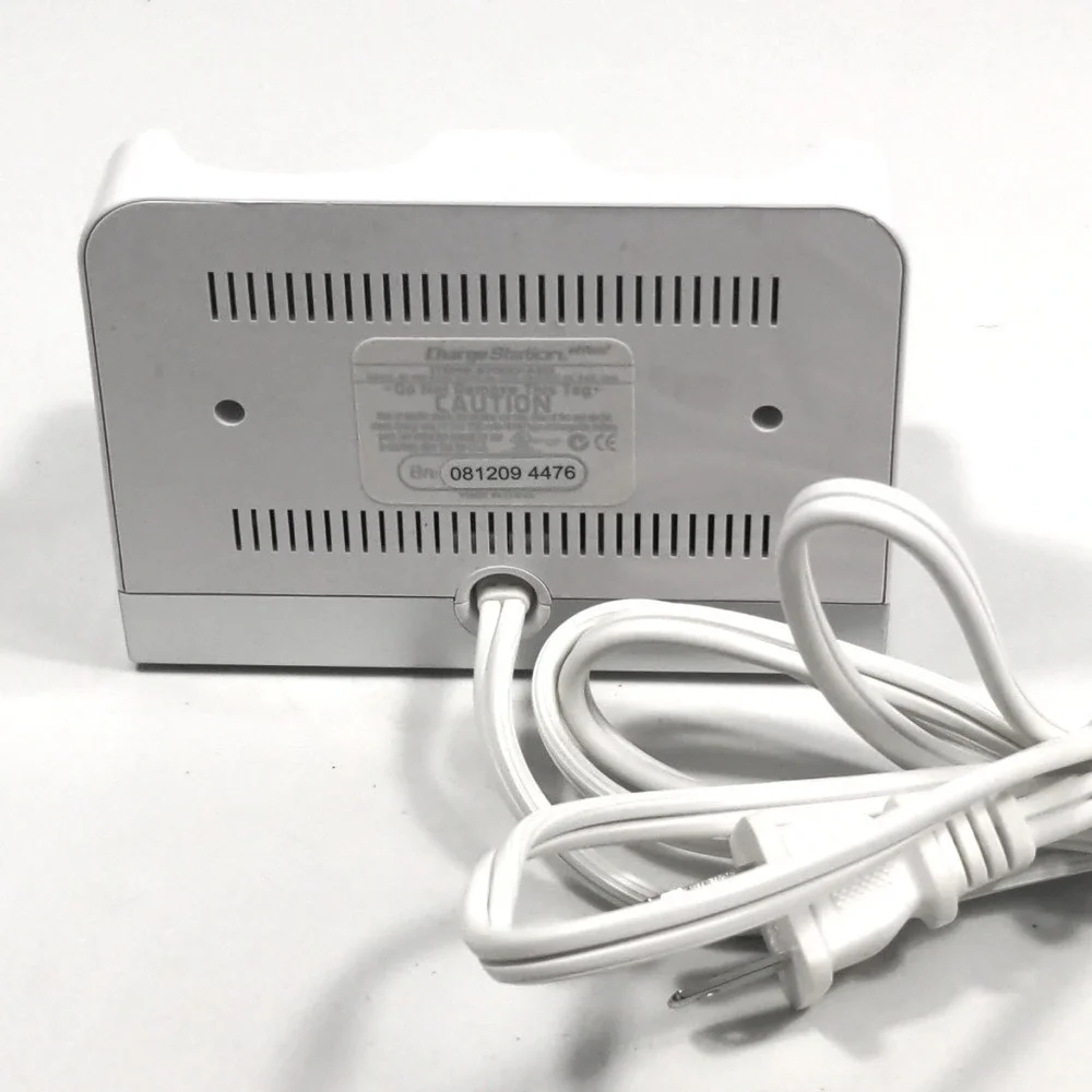 Nyko Charge Station 87000-A50 Dual Port‎ Controller Charger White Nintendo Wii